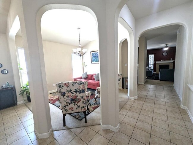 Building Photo - 303 Steer Acres Ct