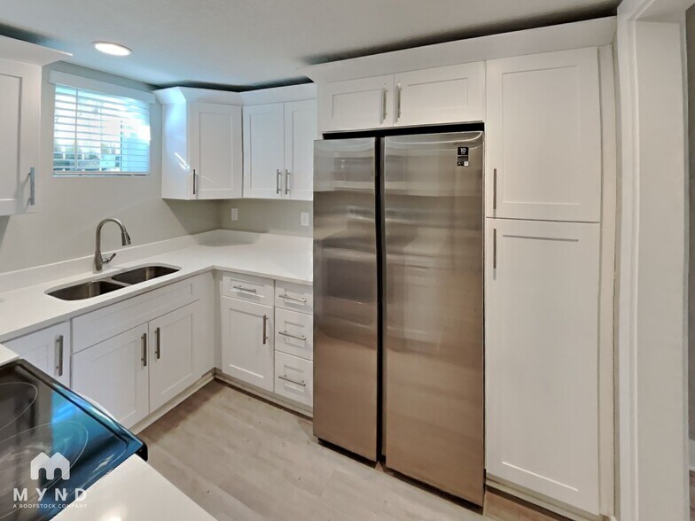 Building Photo - 829 E Orange St