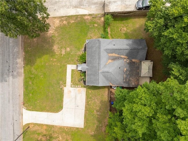 Building Photo - 2633 Joyce Ave