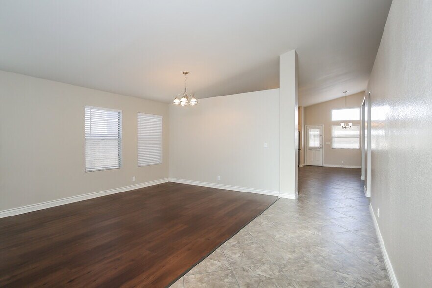 Building Photo - 8216 James Grayson Dr