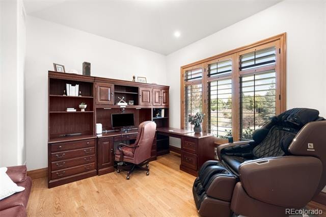 Building Photo - 1705 W Hinsdale Pl