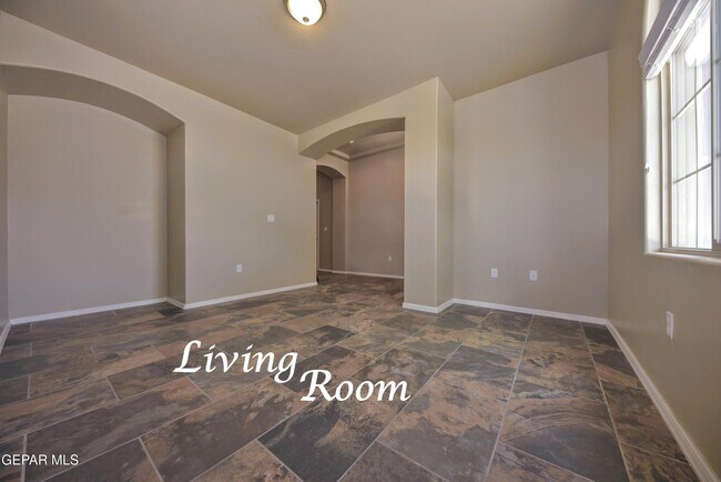 Building Photo - 270 Silver Hill