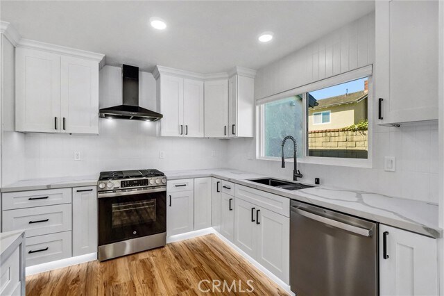 Building Photo - 17472 Bellport Cir