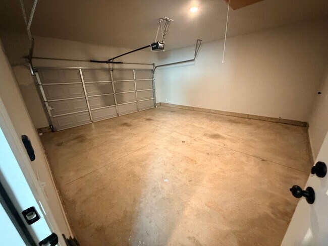 Building Photo - 3 West