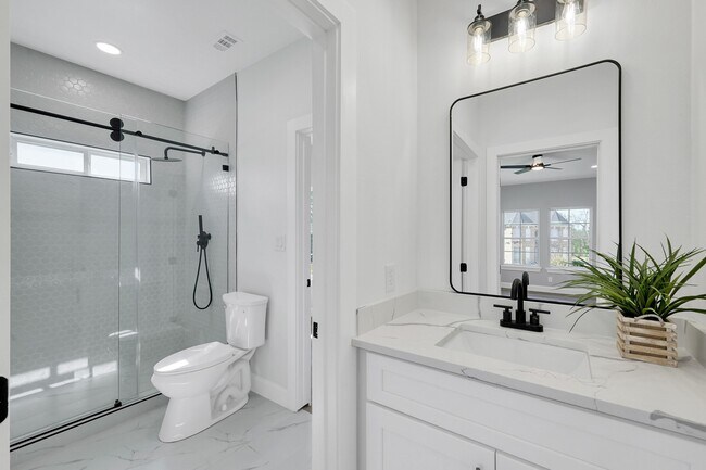 Building Photo - 49 Winterhaven Ln