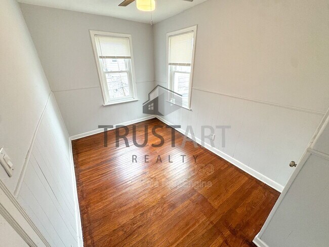 Building Photo - 6650 Vandike St