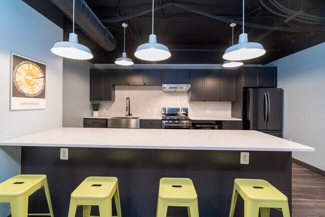 Building Photo - Loft Style 2 bedroom in East Falls