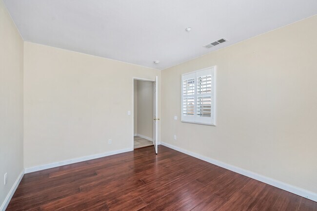Building Photo - 29557 Crest View Ln