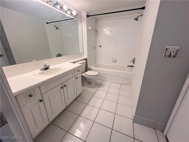 Building Photo - 1280 Wildwood Lakes Blvd