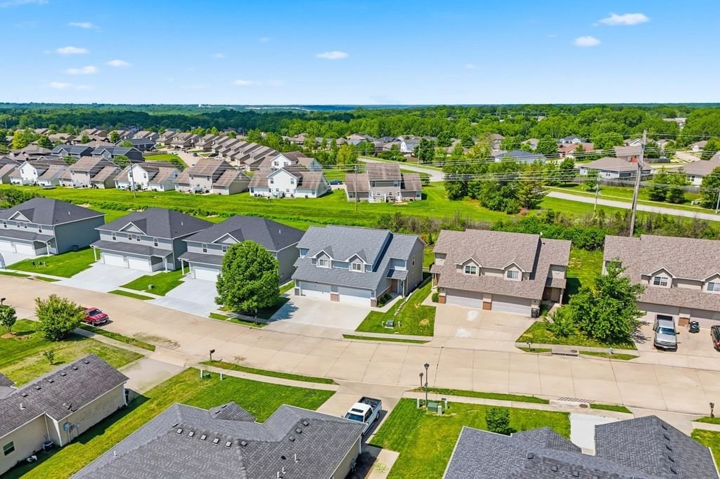 Building Photo - 5209-5211-5211 Silver Mill Dr