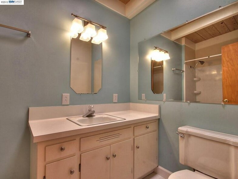 Building Photo - 3721 San Michele Dr
