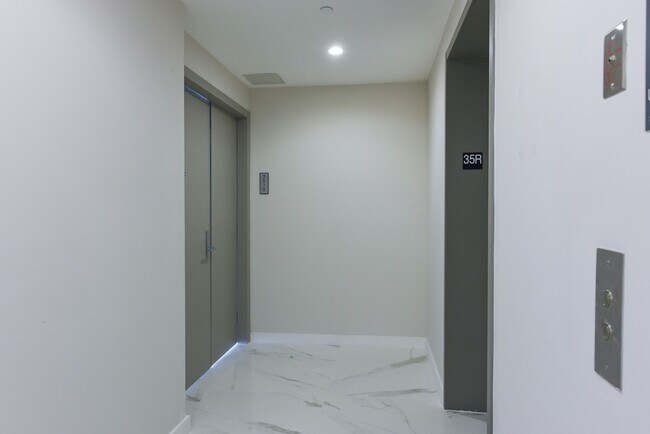 Building Photo - 488 NE 18th St