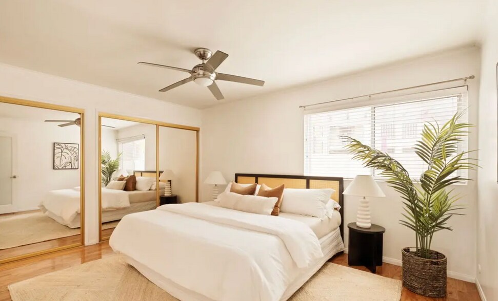 Building Photo - 970 Palm Ave