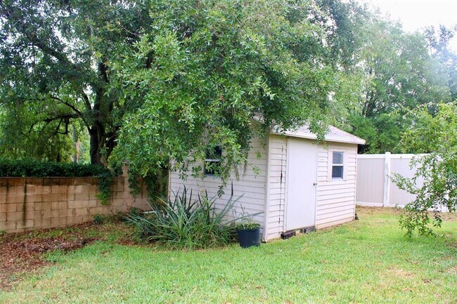 Building Photo - 1555 Blue Sky Blvd