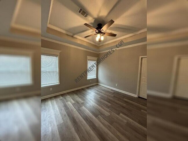 Building Photo - 30 Woodhaven Dr