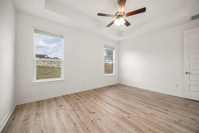 Building Photo - 904 Balsora Cv