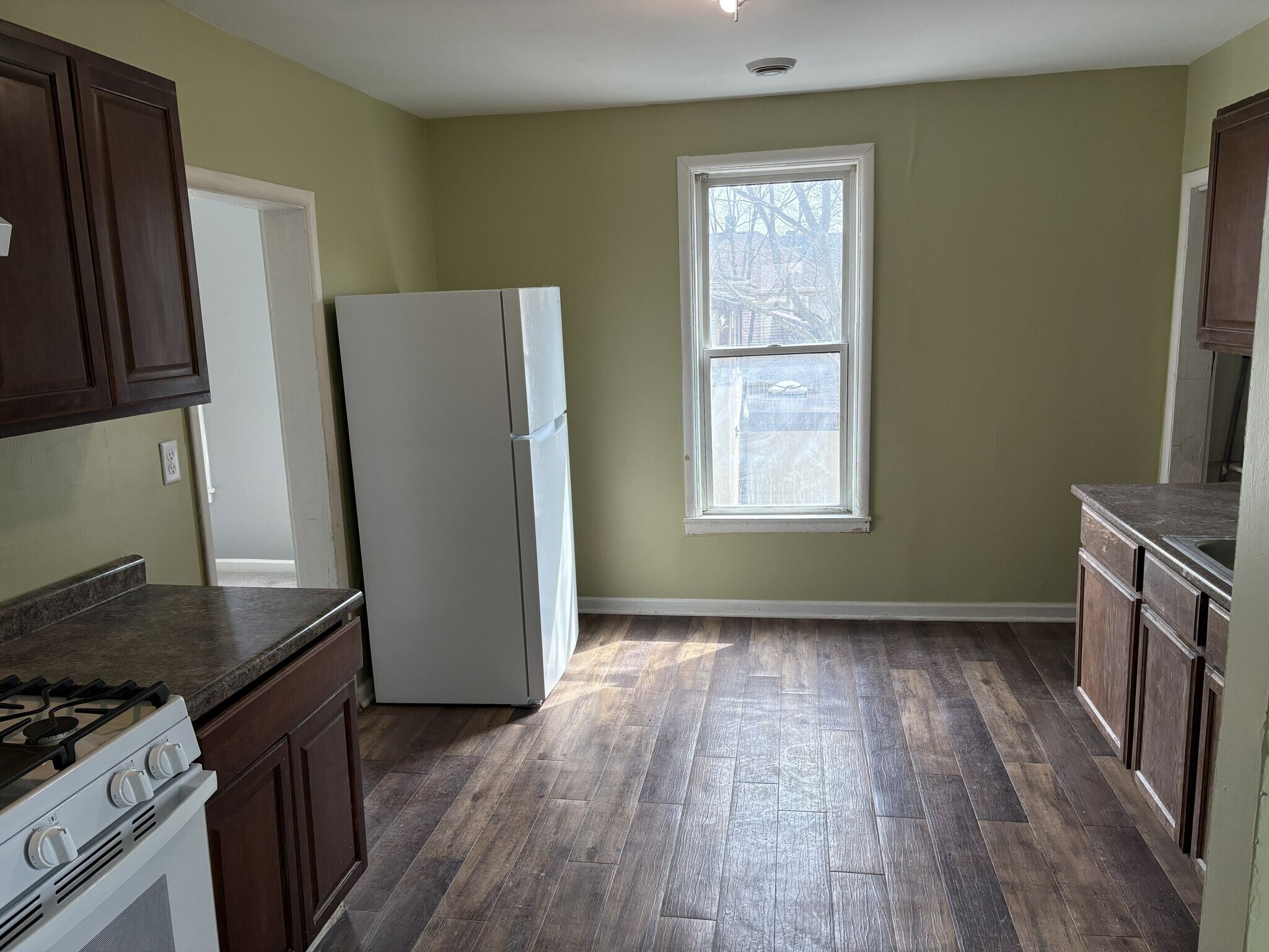 Building Photo - 2811 N Lyndale Ave