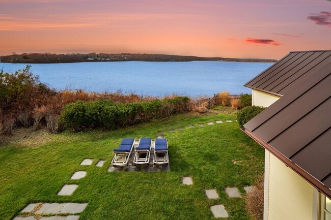 Building Photo - 131 S Edgemere St