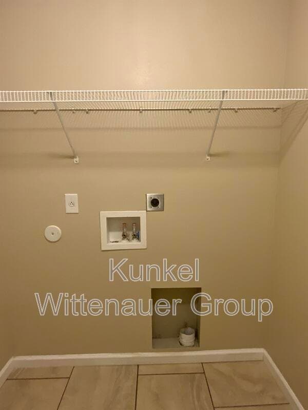 Building Photo - 108 Meadowcrest Dr