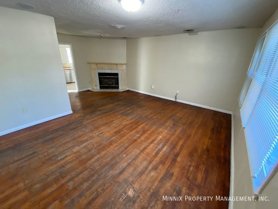 Building Photo - 3007 32nd St