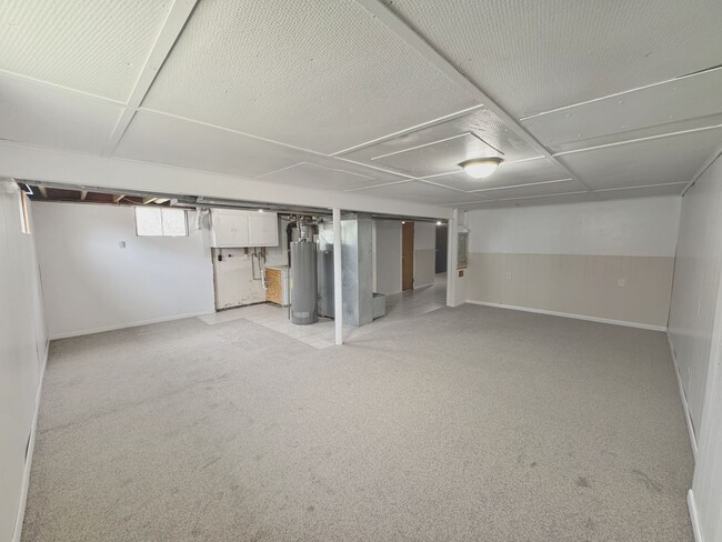 Building Photo - Modern Ranch Retreat