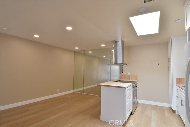 Building Photo - 3097 Via Serena N