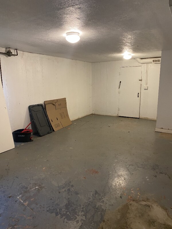 Building Photo - 2138 St Leo Pl