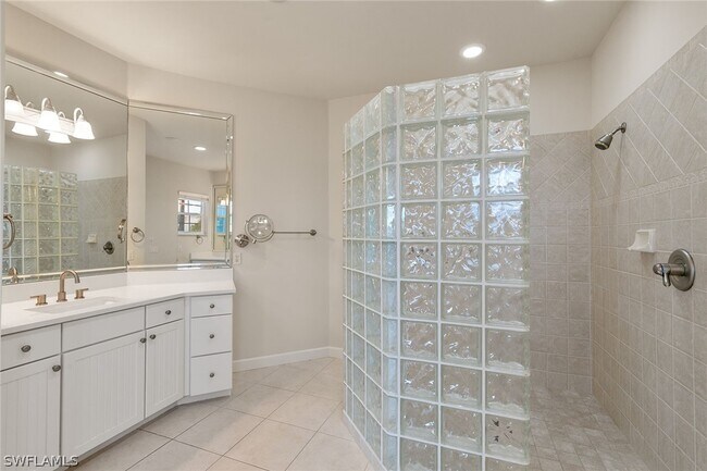 Building Photo - 95 Anchor Ct