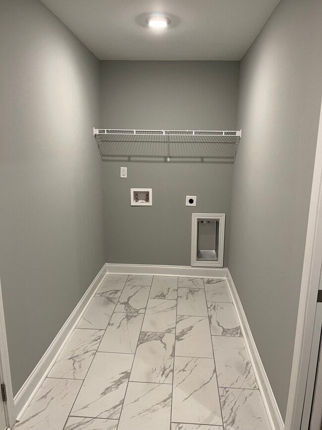 Building Photo - 136 Red Tail Cir