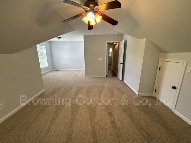 Building Photo - 212 Claybrook Ln