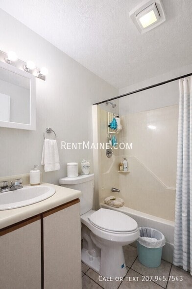 Building Photo - 20 Tall Pines Dr