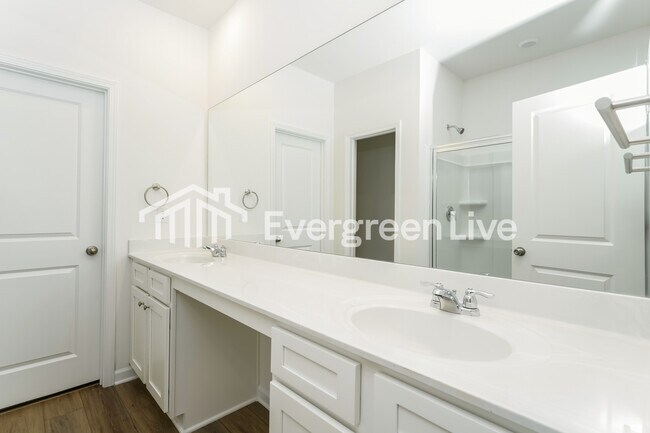 Building Photo - 1813 Holmsey Cir