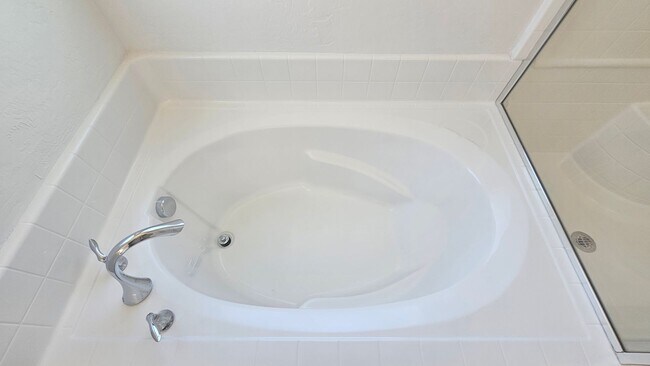 Building Photo - Spacious 4 Bedroom Home with Open Layout & Stunning Backyard