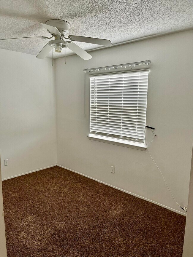 Building Photo - 10724 Onyxstone St