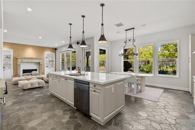 Building Photo - 4170 Prado De Los Zorros