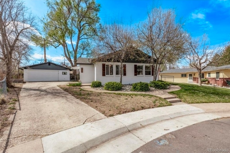 Building Photo - 6137 Sterne Cir