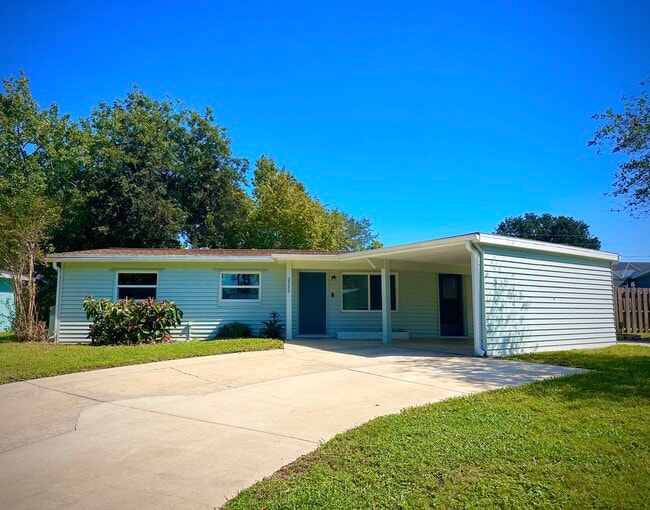 Building Photo - 2335 Oriole Ln