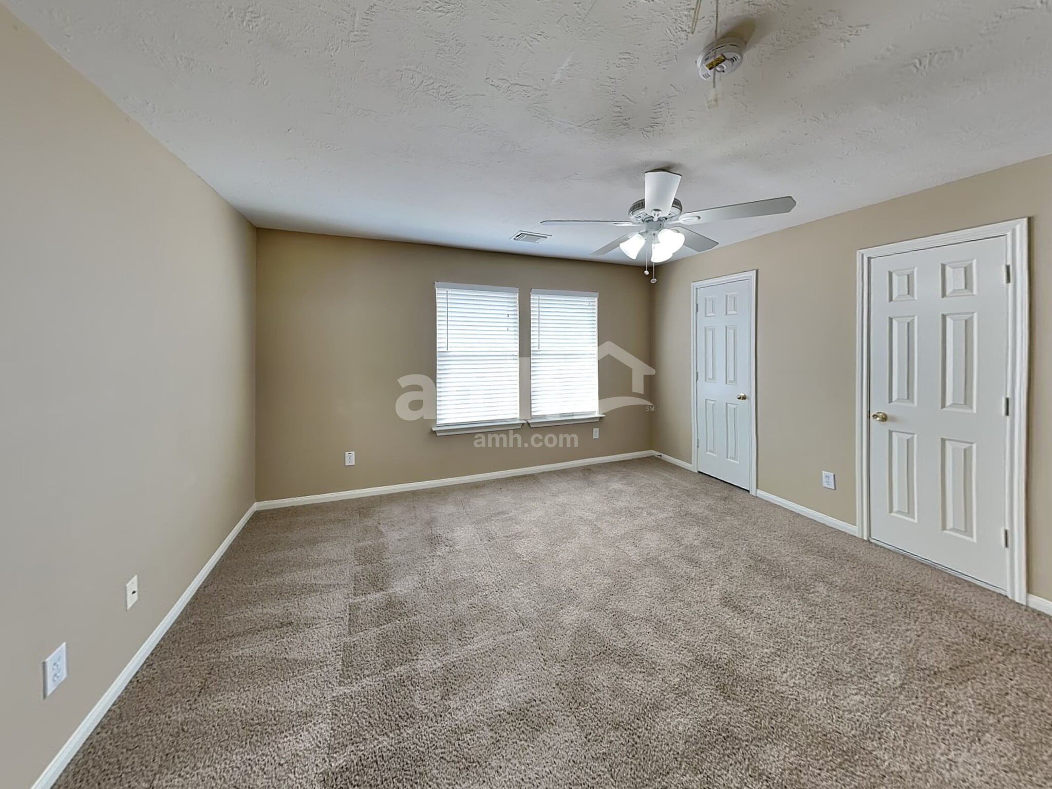 Building Photo - 12102 Oxford Trails Dr