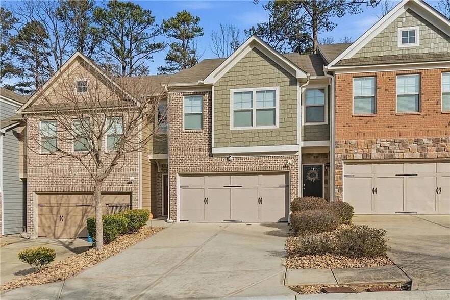 Building Photo - Room in Townhome on Paxton Dr SW