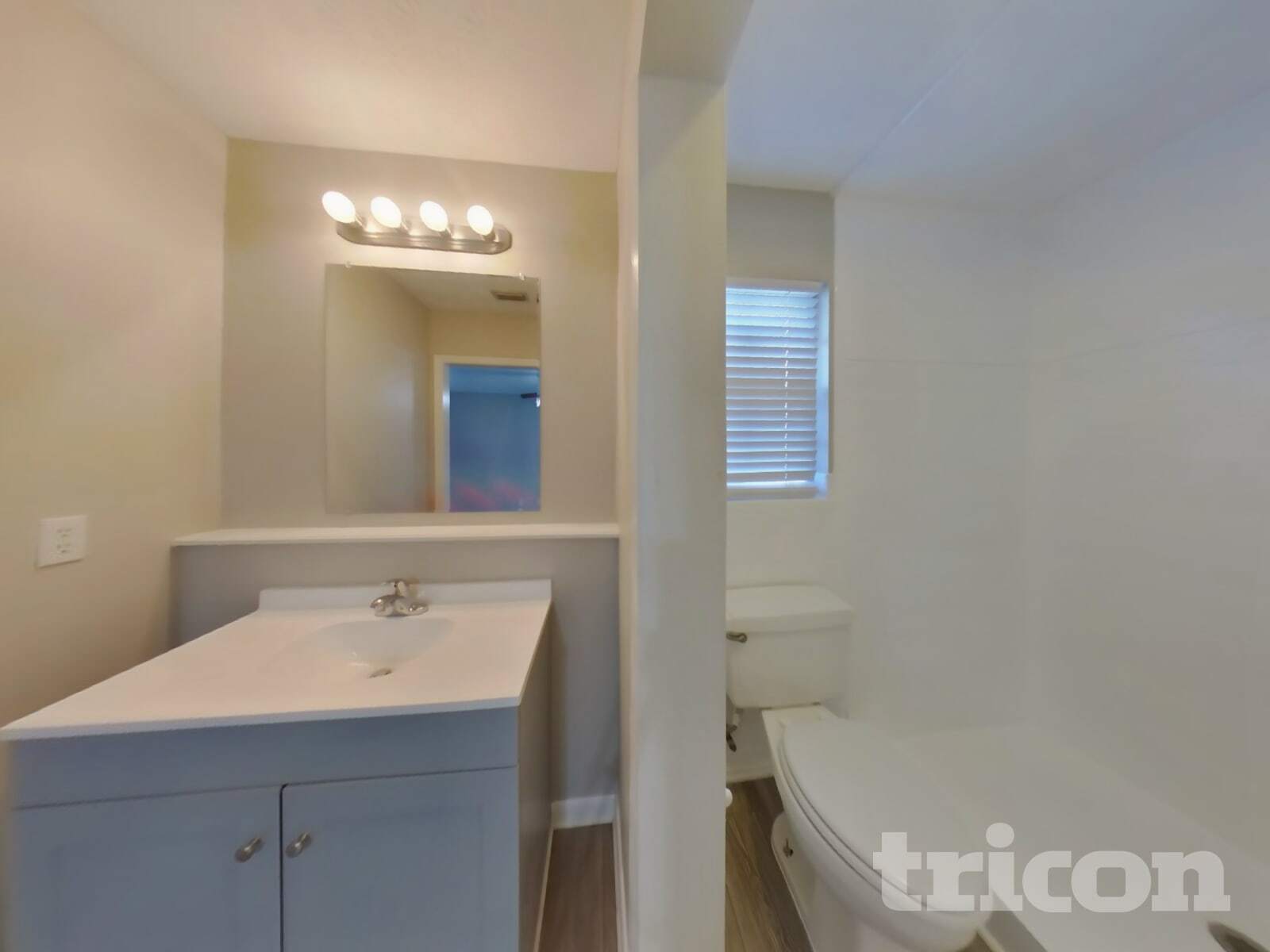 Building Photo - 671 Custer Cir