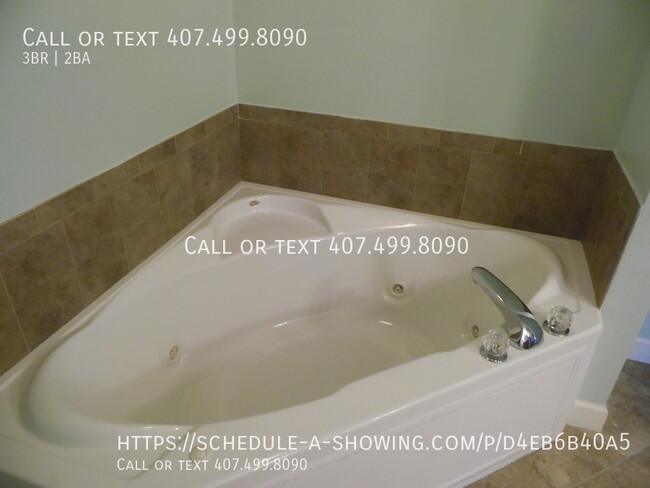 Building Photo - 4177 N Orange Blossom Trl