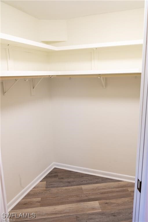 Building Photo - 5654 Eichen Cir