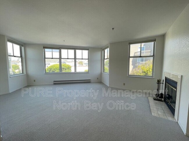 Primary Photo - 2075 Sutter St