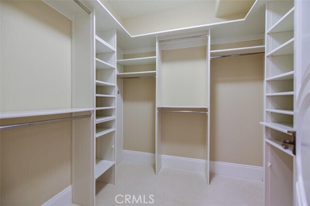 Building Photo - 11 Skyridge