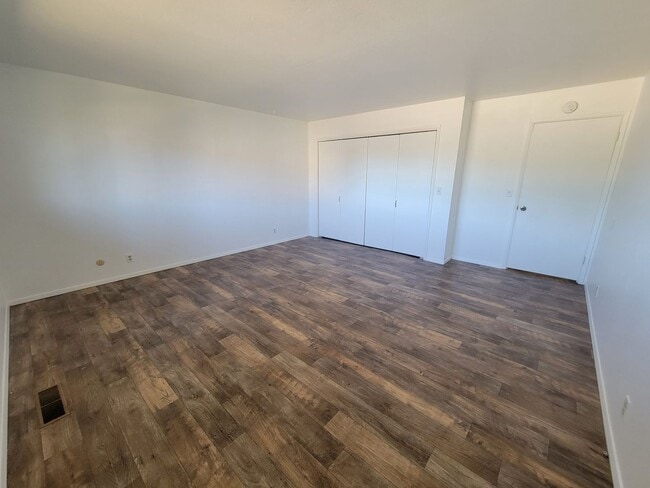 Building Photo - Spacious 3/2 Home Located in the Stanmar c...