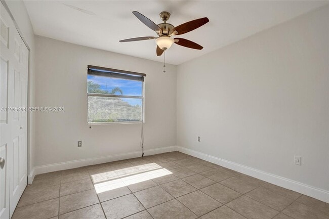 Building Photo - 4600 SW 67th Ave