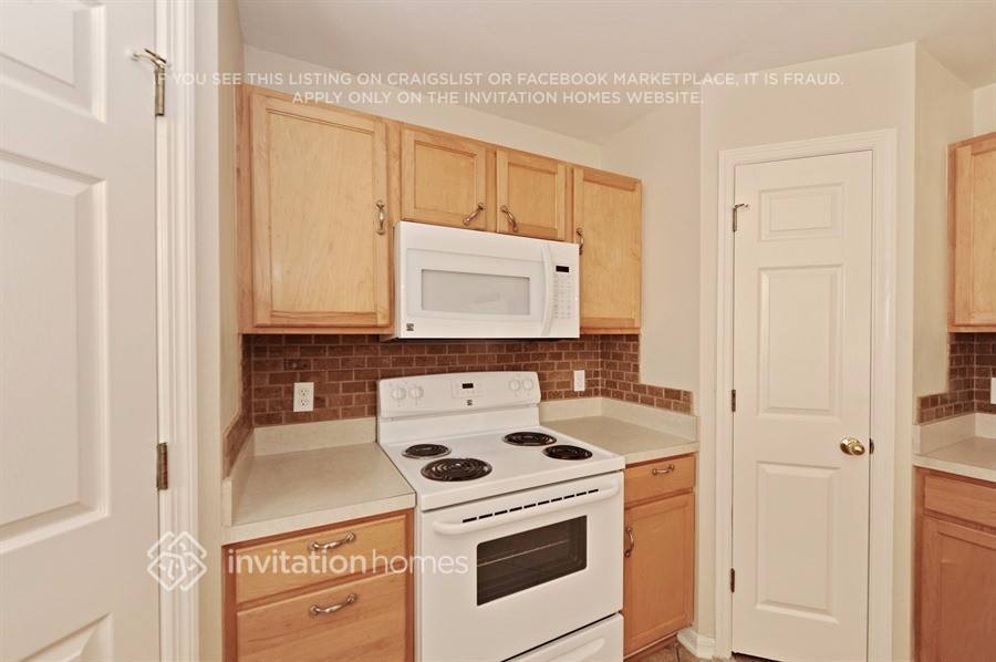 Building Photo - 10442 Fly Fishing St