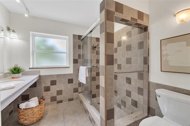Building Photo - 312 Lagoon Dr