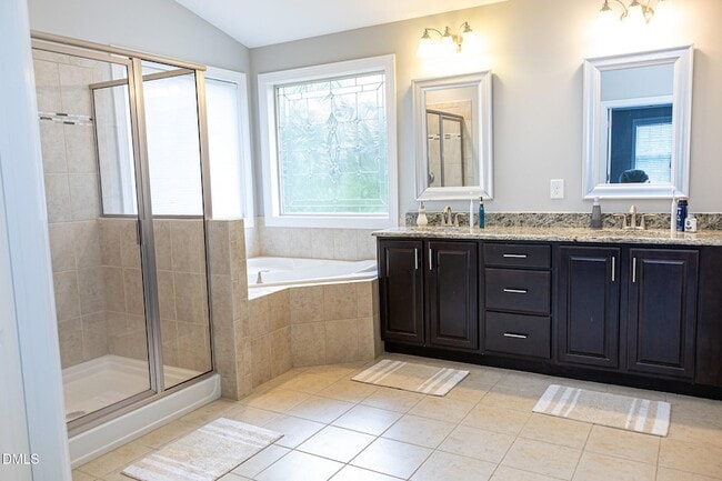 Building Photo - 5016 Trembath Ln