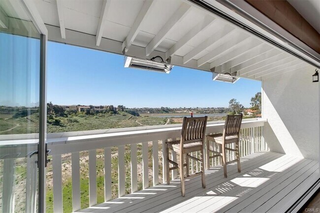 Building Photo - 745 Domingo Dr